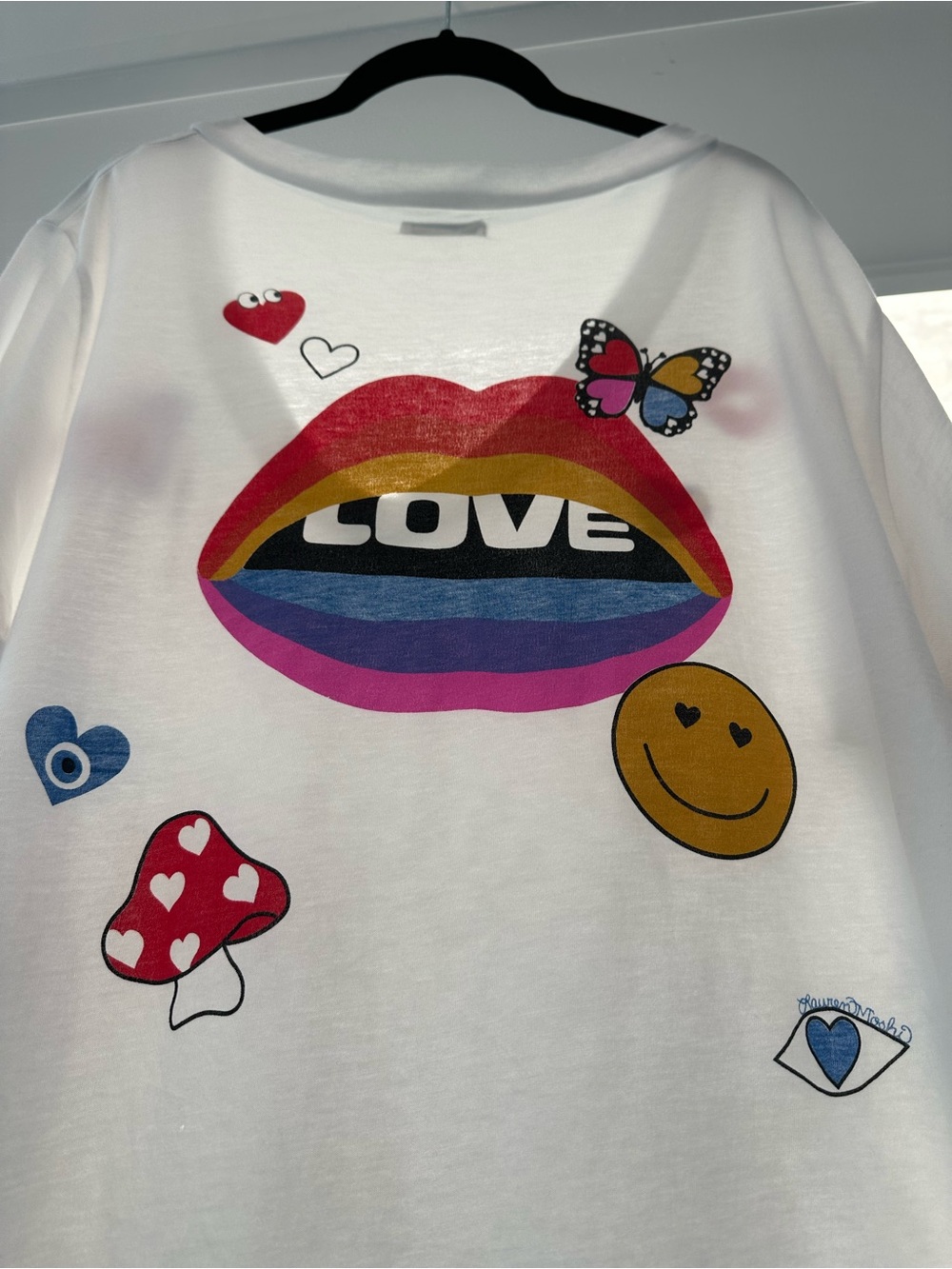 Lauren Moshi Love Collage V Neck White Tee shirt size L - Picture 3 of 3
